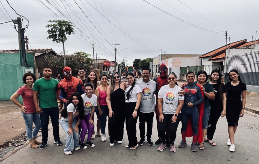 Sorriso de Girassol leva alegria a centenas de crianças em Várzea Grande