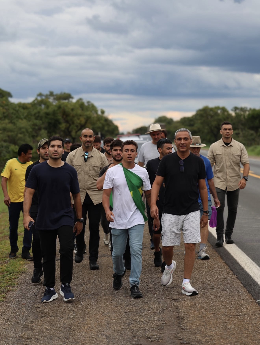 Acorda Brasil: Nikolas Ferreira Lança Caminhada de Mais de 200 km até Brasília em Ato pela Liberdade