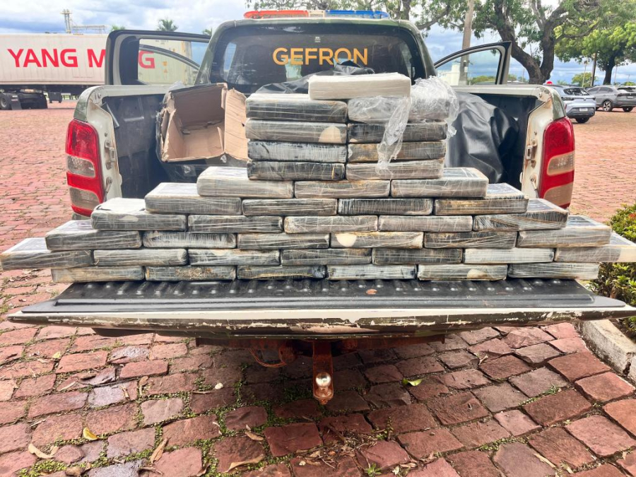 Operação na BR-070 apreende 44 kg de cocaína e causa prejuízo de R$ 1,25 milhão a facção criminosa