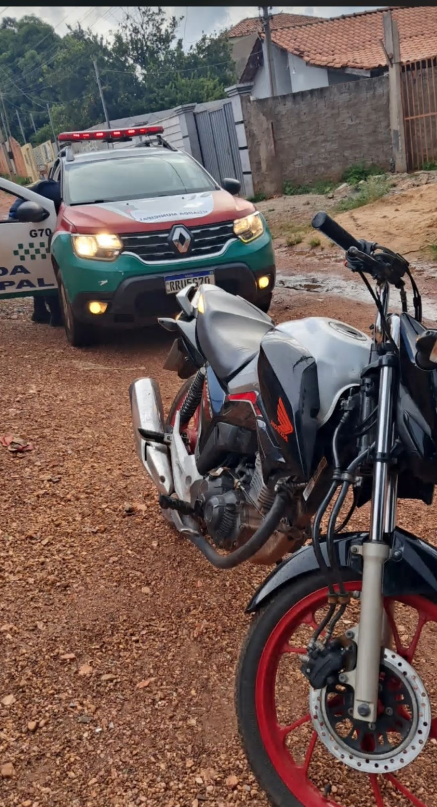 Guarda Municipal recupera moto roubada e apreende duas adolescentes