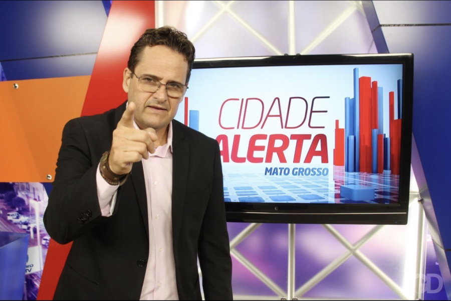 Haroldo Arruda passa mal ao vivo durante apresentação do Cidade Alerta MT
