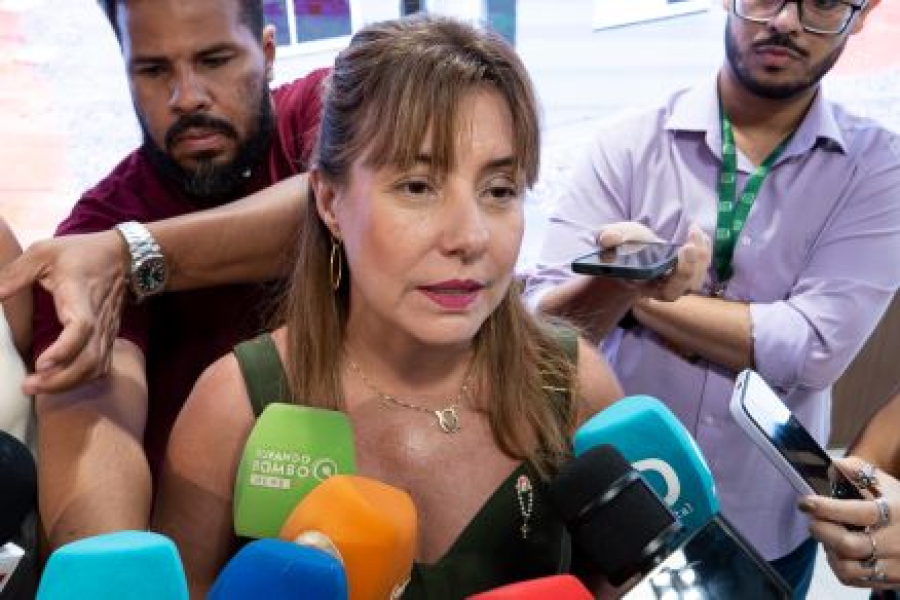 Flávia denuncia supostas escutas no gabinete e caso vai para a Polícia Civil