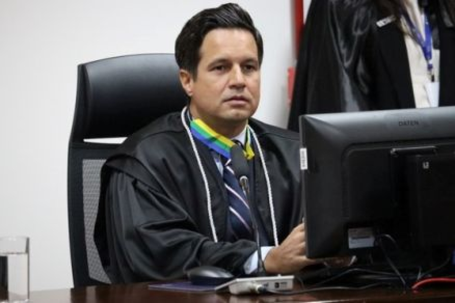 TRE rejeita denúncia do PL sobre propaganda antecipada contra Mauro Mendes e Pivetta