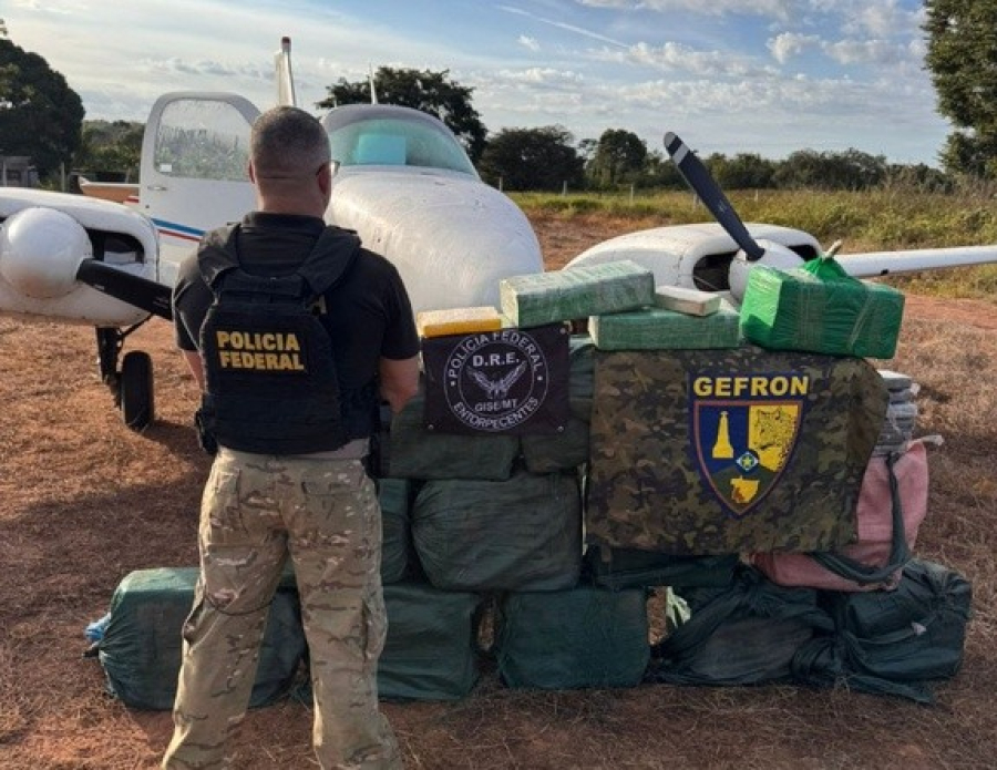 Avião com 450 kg de cocaína é interceptado antes de decolar em MT