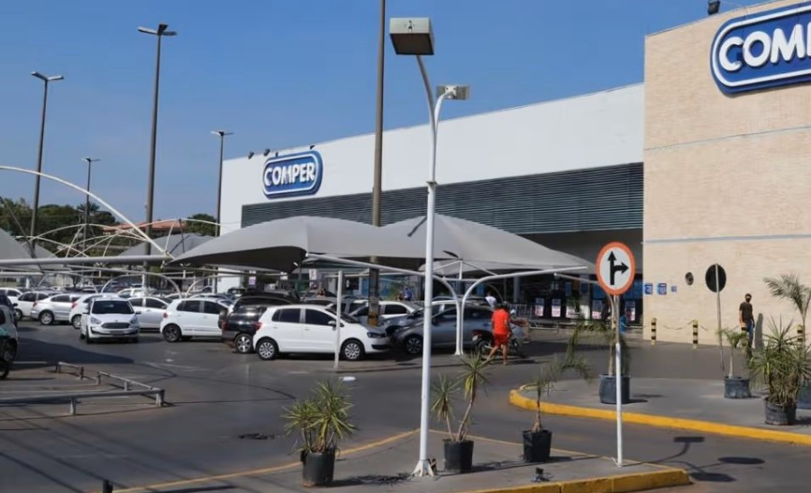 Comper é condenado a indenizar cliente que teve moto furtada em estacionamento
