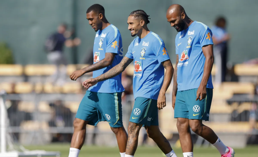 Ancelotti mantém mistério sobre escalação para a estreia do Brasil na Copa