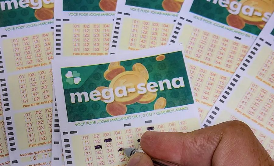 Assassino de casal de ganhadores de loteria pega 51 anos em MT