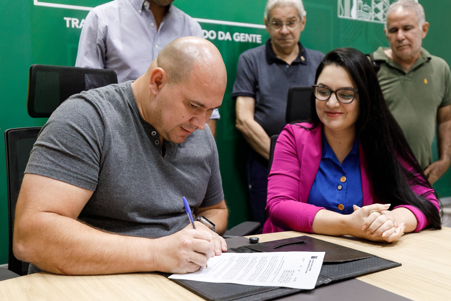 Samantha defende proposta e critica casas minúsculas em Cuiabá: “Vai preservar dignidade”