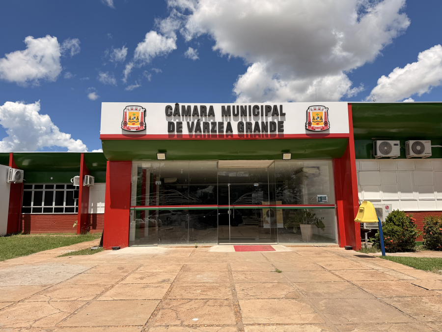 Câmara de VG prorroga dois contratos de água mineral com o mesmo objeto; valores somam R$ 26,1 mil